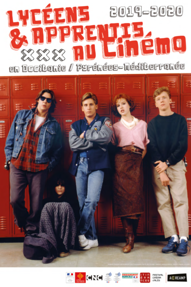 5 adolescents devant des casiers rouges. Affiche du film Breakfast Club